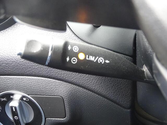 Mercedes-Benz CLA-KLASSE Shooting Brake 200 Prestige Automaat, Camera, Panoramadak, Leder/Alcantara Sport Interieur, Navigatie, Airco/ECC, CruiseControl, Dode Hoek detectie, Xenon/Led, F1-Flippers, Parkeersensoren