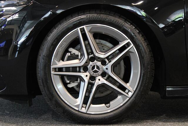 Mercedes-Benz CLA-KLASSE Shooting Brake 200 AMG Line Panorama dak | Trekhaak