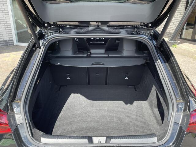 Mercedes-Benz CLA-KLASSE Shooting Brake 180 | AMG | Keyless | Sfeerverlichting