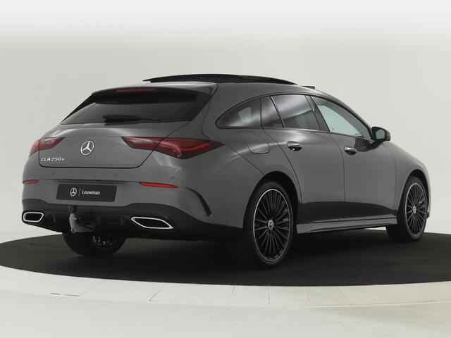 Mercedes-Benz CLA-KLASSE Shooting Brake 250 e Star Edition AMG Line | Trekhaak | Nightpakket | Antidiefstalpakket GUARD 360° Plus | Parkeerpakket met 360°-camera | Multi spaaks lichtmetalen velgen | EASY PACK achterklep | KEYLESS GO-comfortpakket | Smartphone integratie |