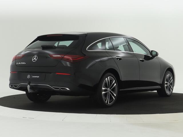 Mercedes-Benz CLA-KLASSE Shooting Brake 250 e Star Edition Luxury Line | Trekhaak | Antidiefstalpakket GUARD 360° Plus | KEYLESS GO-comfortpakket | USB pakket plus | EASY PACK achterklep | Parkeerpakket met achteruitrijcamera |