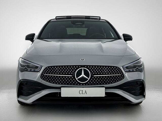 Mercedes-Benz CLA-KLASSE Shooting Brake 180 Business Solution AMG | Trekhaak | AMG Line Plus pakket | Head-up Display | Dodehoekassistent | Panoramaschuifdak | 360° camera | 19 inch multispaaks velgen |