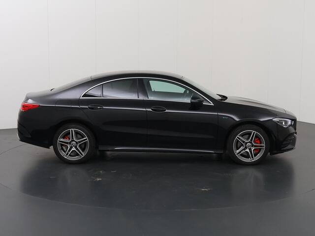 Mercedes-Benz CLA-KLASSE 250 e Business Solution AMG Limited | AMG | Apple carplay | Stoelverwarming |
