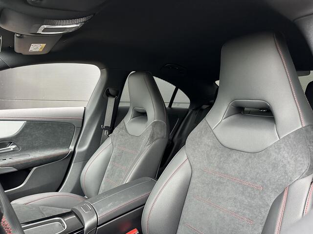 Mercedes-Benz CLA-KLASSE 180 AMG Line | Night Pakket | Burmester Surround Sound | Dodehoekassistent | MULTIBEAM LED Koplampen | Sfeerverlichting | Stoelverwarming | Achteruitrijcamera | Elektrisch Inklapbare Buitenspiegels