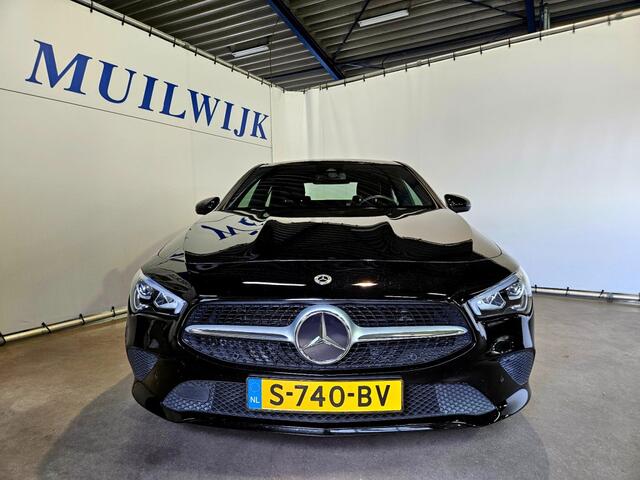 Mercedes-Benz CLA-KLASSE 180 Business Line / Trekhaak / Camera / NL Auto