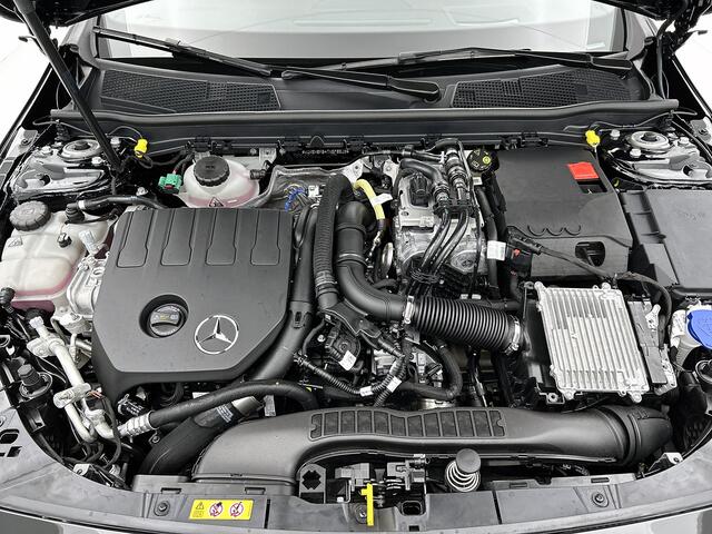 Mercedes-Benz CLA-KLASSE Shooting Brake 250 e Business Solution AMG | Trekhaak | Nightpakket | Premium Pakket | Parkeerpakket met 360°-camera | KEYLESS GO | Antidiefstalpakket GUARD 360° Plus | EASY PACK achterklep | Head-up display | Dodehoekassistent |