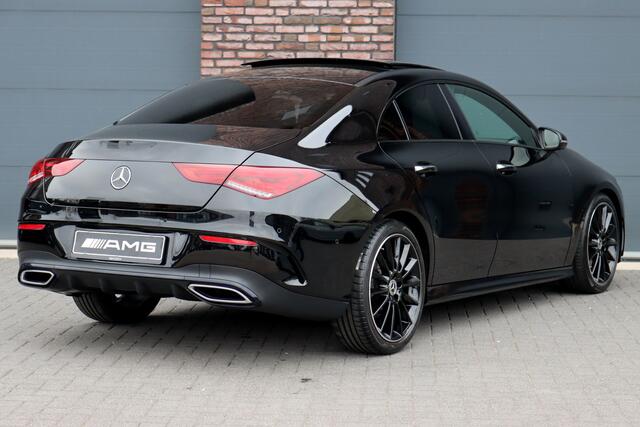 Mercedes-Benz CLA-KLASSE 180 AMG Line Aut7 | Panoramadak | Memory | Sfeerverlichting | Camera | Advanced Sound System | Keyless Go | Zitcomfortpakket | Cruise Control | Multibeam LED |