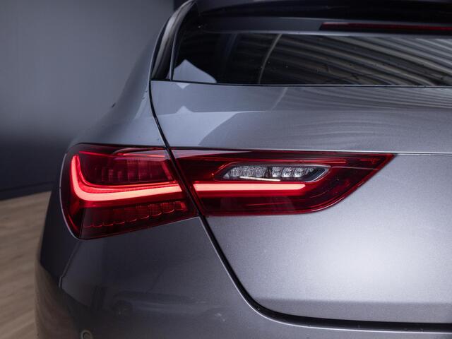 Mercedes-Benz CLA-KLASSE Shooting Brake 180 Star Edition LIMITED Panorama dak