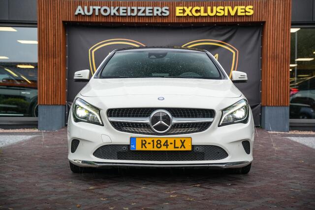 Mercedes-Benz CLA-KLASSE Shooting Brake 200 Business AMG Panoramadak Adapt. Cruise Xenon 18''LM