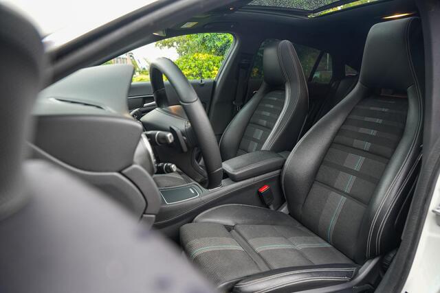 Mercedes-Benz CLA-KLASSE Shooting Brake 200 Business AMG Panoramadak Adapt. Cruise Xenon 18''LM