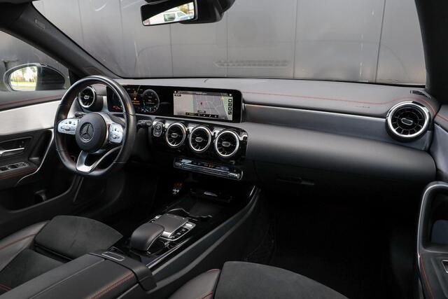 Mercedes-Benz CLA-KLASSE Shooting Brake 200 AMG ? LED ? Elektr achterklep ? Camera