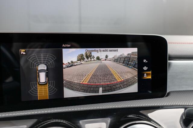 Mercedes-Benz CLA-KLASSE Shooting Brake 200 AMG ? LED ? Elektr achterklep ? Camera