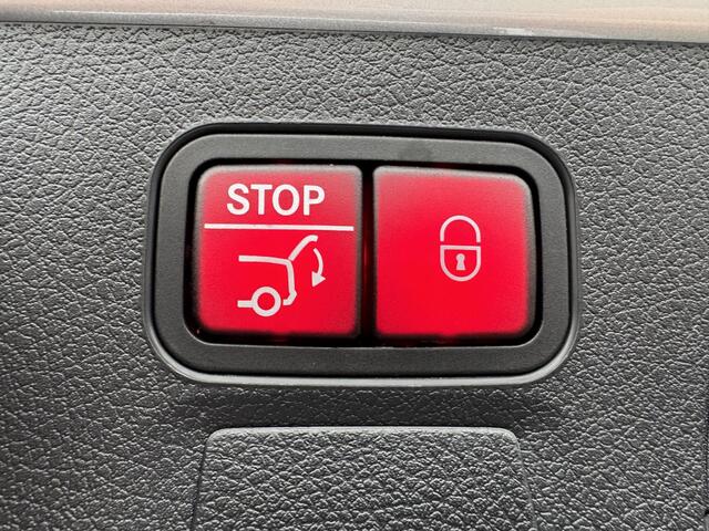 Mercedes-Benz CLA-KLASSE Shooting Brake 180 AMG Line | Achteruitrijcamera | Stoelverwarming |