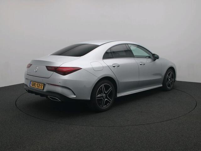 Mercedes-Benz CLA-KLASSE 250 e Star Edition AMG Line | NIght Pakket | Panorama Schuif-Kanteldak | Ledkoplampen . Inclusief 24 maanden Mercedes-Benz Certified garantie voor Europa.
