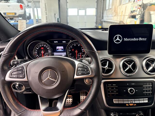 Mercedes-Benz CLA-KLASSE 180 AMG-Line Nightpakket Cruise Clima Navi NL Auto