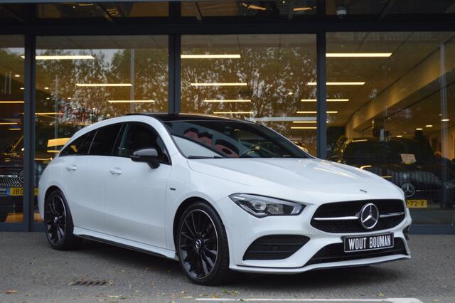 Mercedes-Benz CLA-KLASSE Shooting Brake 200 AMG Led Panorama Widescreen Sfeer Camera Night Pdc