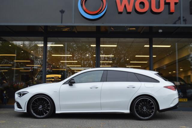 Mercedes-Benz CLA-KLASSE Shooting Brake 200 AMG Led Panorama Widescreen Sfeer Camera Night Pdc