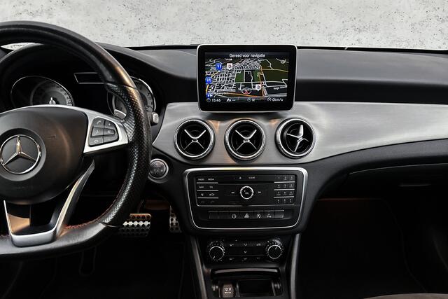 Mercedes-Benz CLA-KLASSE 180 Ambition | Parkeersensoren | Cruise control | Navigatie | Half lederen bekleding | Airco