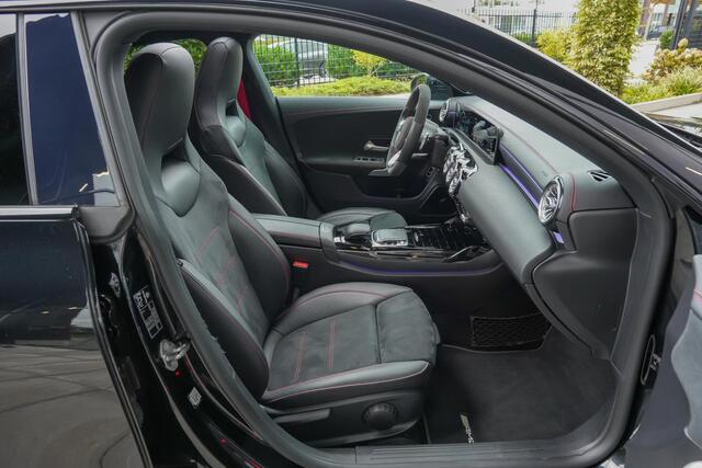 Mercedes-Benz CLA-KLASSE 35 AMG 306pk 4MATIC Premium Plus |panoramadak|Burmester|HUD|BLIS|Apple Carplay|stoelverwarming|parkeercamera|adaptive cruise control|clima control|