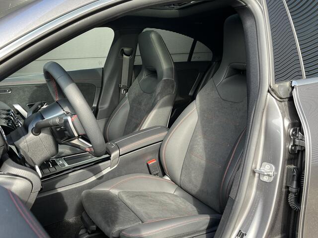 Mercedes-Benz CLA-KLASSE 250 e Star Edition AMG | Panoramadak | Apple CarPlay | Android Auto | Sfeerverlichting | Stoelverwarming | Parkeersensoren | Achteruitrijcamera | Elektrisch Inklapbare Buitenspiegels