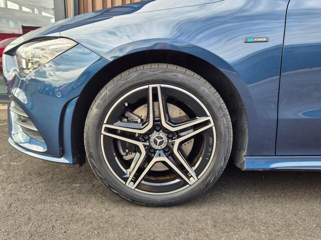 Mercedes-Benz CLA-KLASSE 250 e Business Solution AMG Limited | BTW | Pano | Keyless | Sfeer | Camera | Widescreen