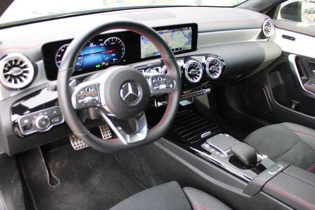Mercedes-Benz CLA-KLASSE Shooting Brake 250e AUT8 AMG Line NIGHT PAKKET SFEER WIDESCREEN CAMERA NAVI