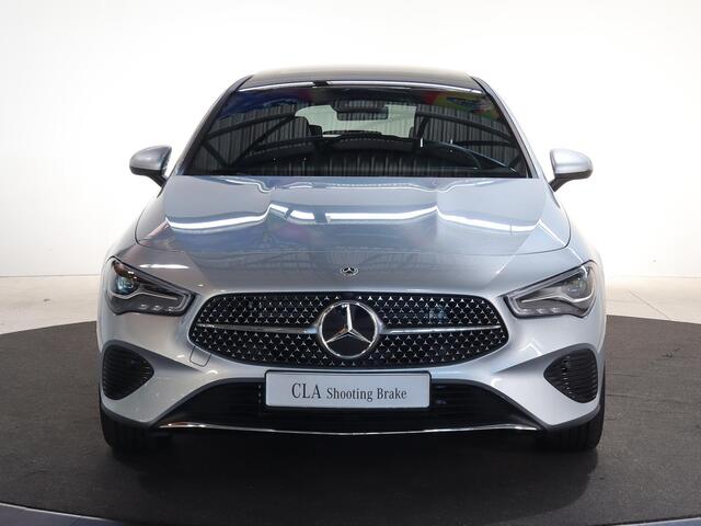 Mercedes-Benz CLA-KLASSE Shooting Brake 250e Star Edition Luxury Line LIMITED | Panoramaschuifdak | Dodehoekassistent | Achteruitrijcamera |