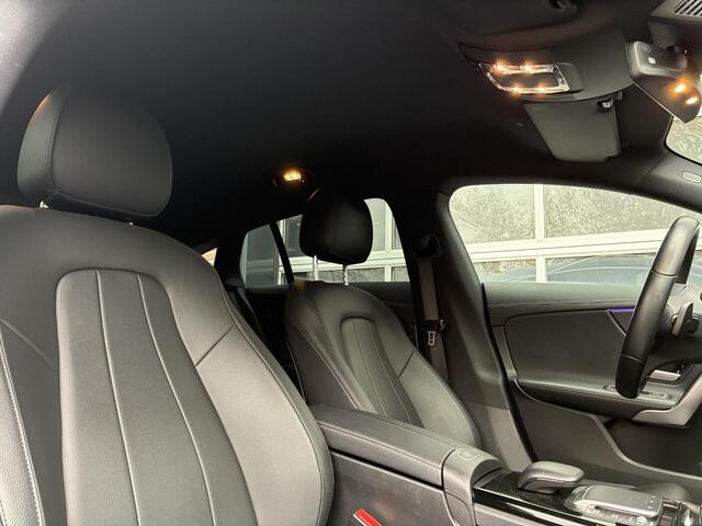 Mercedes-Benz CLA-KLASSE Shooting Brake | Trekhaak | Sfeerverlichting | 200 Luxury Line