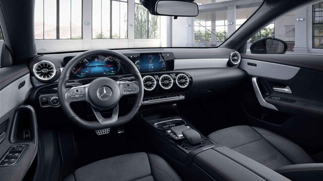 Mercedes-Benz CLA-KLASSE 250 e Premium Plus | AMG | Panoramadak | Night pakket |