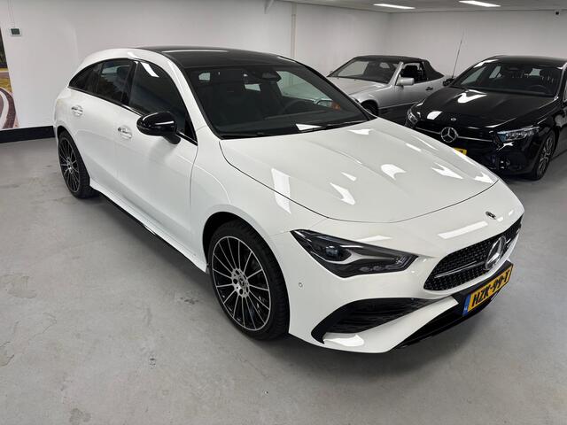 Mercedes-Benz CLA-KLASSE Shooting Brake 200 AMG Line Panorama Led Camera Keyless go Widescreen