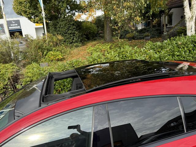 Mercedes-Benz CLA-KLASSE 200 Shooting Brake 156PK AUToAMGoPanooLeder