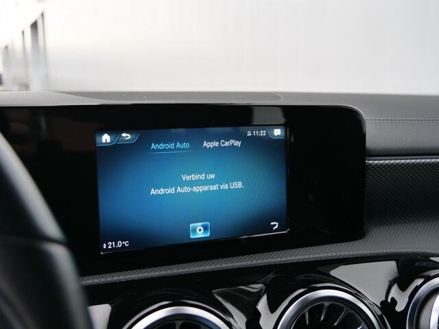 Mercedes-Benz CLA-KLASSE Shooting Brake 250 e Luxury Line 218 Pk Automaat Navi / Camera / Apple Carplay / DAB