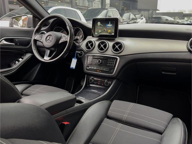 Mercedes-Benz CLA-KLASSE Shooting Brake 200D AUT7 EDITION AMBITION LEDER NAVI PARK-ASSIST AIRCO LED 18 INCH-LMV PDC