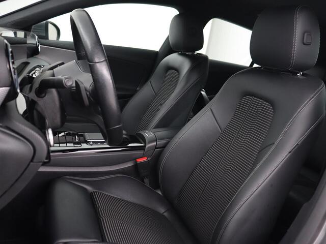 Mercedes-Benz CLA-KLASSE Shooting Brake 250e Urban | Carplay | Park Assist | Navigatie | Camera | DAB | Half leder | Full LED | PHEV | Plug In