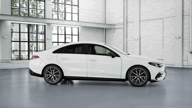 Mercedes-Benz CLA-KLASSE 250+ Launch Edition 85 kWh | Night | Panoramadak | DISTRONIC | Achteruitrijcamera | Dodehoekassistent |