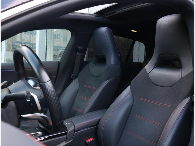 Mercedes-Benz CLA-KLASSE 180 Shooting Brake AMG Line | Panoramadak | Sfeerverlichting