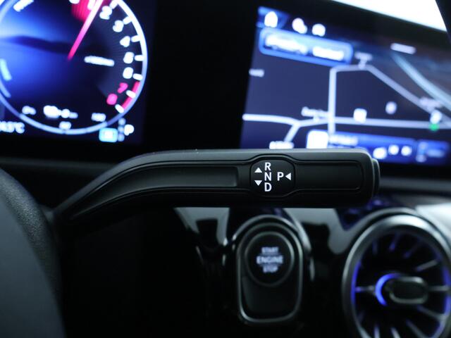 Mercedes-Benz CLA-KLASSE Shooting Brake 250 e Business Solution AMG | Trekhaak | AMG Line Plus pakket | Nightpakket | Parkeerpakket met 360°-camera | EASY PACK achterklep | Head-up display | Dodehoekassistent | Verwarmde stoelen vooraan |