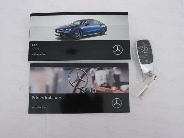 Mercedes-Benz CLA-KLASSE 180 Star Edition LIMITED | Dodehoekassistent | KEYLESS GO | Parkeerpakket met achteruitrijcamera | USB pakket plus | Spiegelpakket | Verwarmde stoelen vooraan |