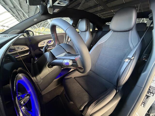 Mercedes-Benz CLA-KLASSE 250+ Launch Edition 85 kWh | Night | Panoramadak | DISTRONIC | Achteruitrijcamera | Dodehoekassistent |