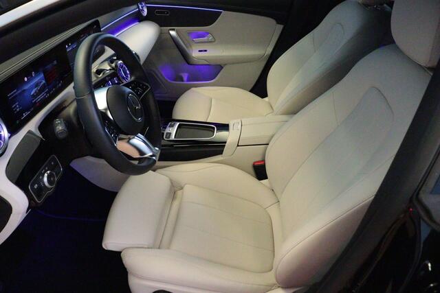 Mercedes-Benz CLA-KLASSE 180 Luxury Line Automaat | NAVI | 360-CAMERA | ADAP CRUISE | STOELVERW | AMBIENT-LIGHT |