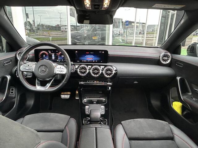 Mercedes-Benz CLA-KLASSE 250 AMG | Panoramadak | 45S Look