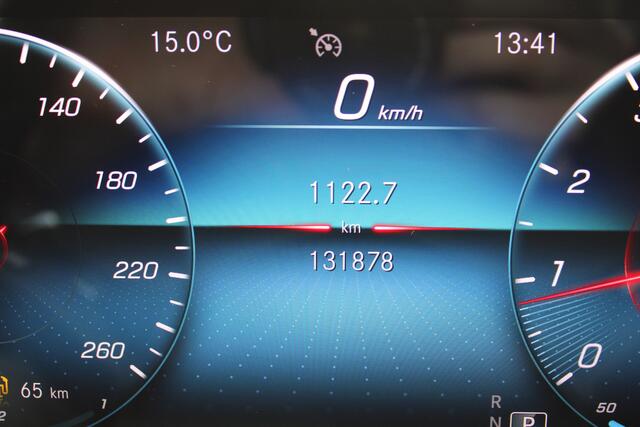 Mercedes-Benz CLA-KLASSE Shooting Brake 180 AUT7 AMG PANORAMADAK MEMORY CARPLAY SFEER TREKHAAK