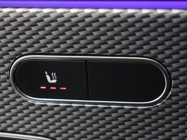 Mercedes-Benz CLA-KLASSE 180 Business Solution Luxury | Panoramadak | Leder | Trekhaak | Stoelverwarming | Keyless | Camera | Memory | Matrix LED | Park Assist | Widescreen | Climate control