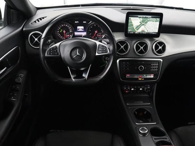 Mercedes-Benz CLA-KLASSE 250 AMG Night | 210pk | Panoramadak | Stoelverwarming | Ride Control | Full LED | Park Assist | Leder/Alcantara | Navigatie | Climate control | Bluetooth | Cruise control