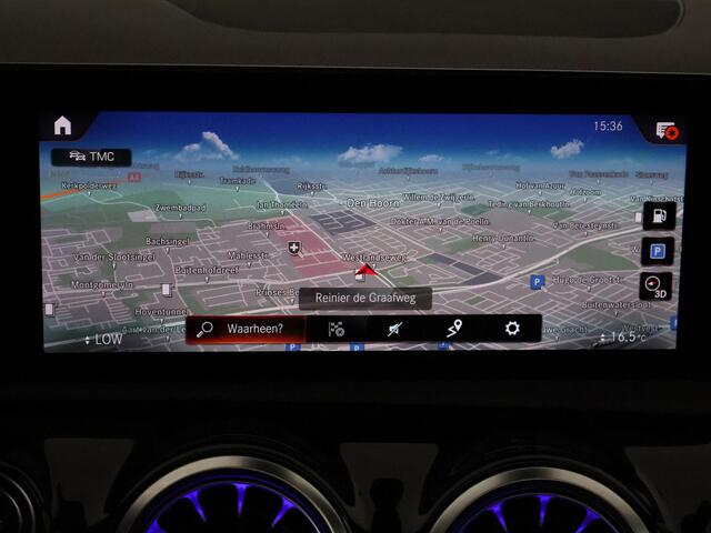 Mercedes-Benz CLA-KLASSE Shooting Brake 200 Business Solution AMG Automaat | Wide-Screen | Schuif-/Kanteldak | Navigatie | Camera |