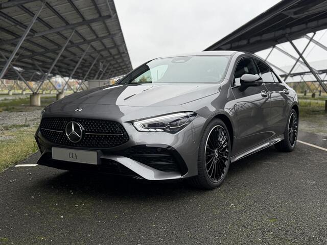 Mercedes-Benz CLA-KLASSE 180 Business Solution AMG | Night | Panoramadak | AMG Line Plus | Burmester | Trekhaak | Rijassistentiepakket | Head-up display | 360° camera | Techniekpakket | Winter pakket |