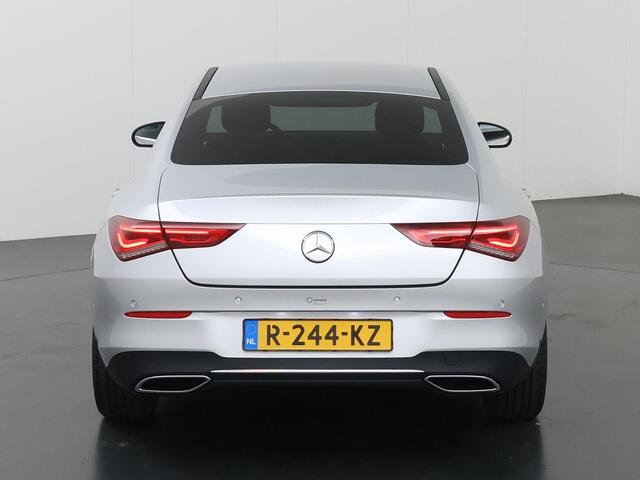 Mercedes-Benz CLA-KLASSE 180 Luxury Line | Distronic | Apple Carplay | Stoelverwarming | Widescreen |