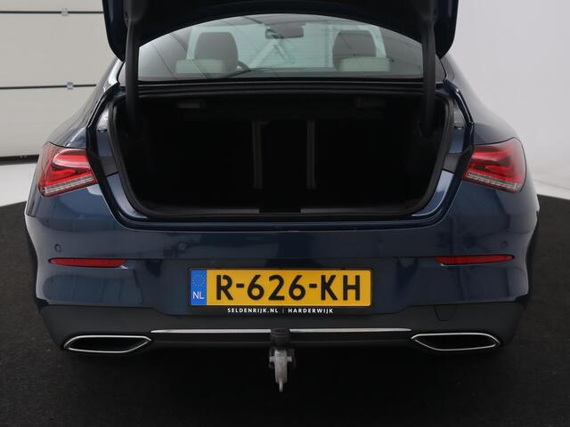 Mercedes-Benz CLA-KLASSE 250e Luxury Line | Leder | Trekhaak | Carplay | Stoelverwarming | Widescreen | Camera | Stuurverwarming | Navigatie | Park Assist | Cruise control | PHEV | Plug In