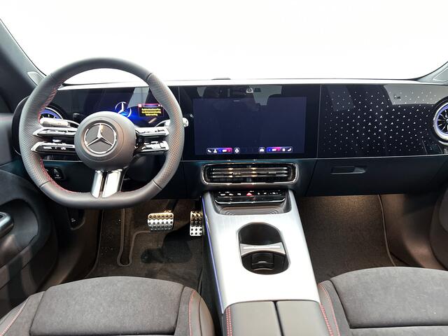 Mercedes-Benz CLA-KLASSE 250+ Launch Edition 85 kWh Trekhaak | Adaptieve Cruisecontrol | Multibeam LED | Panoramadak | Antidiefstal pakket URBAN GUARD | Warmtepomp | Memorypakket |