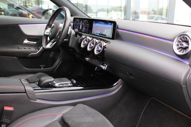Mercedes-Benz CLA-KLASSE Shooting Brake 250e AUT8 AMG Limited PANORAMADAK SFEER WIDESCREEN CARPLAY KEY-LESS GO
